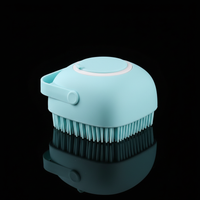 Sylikonowa gąbka z dozownikiem na szampon